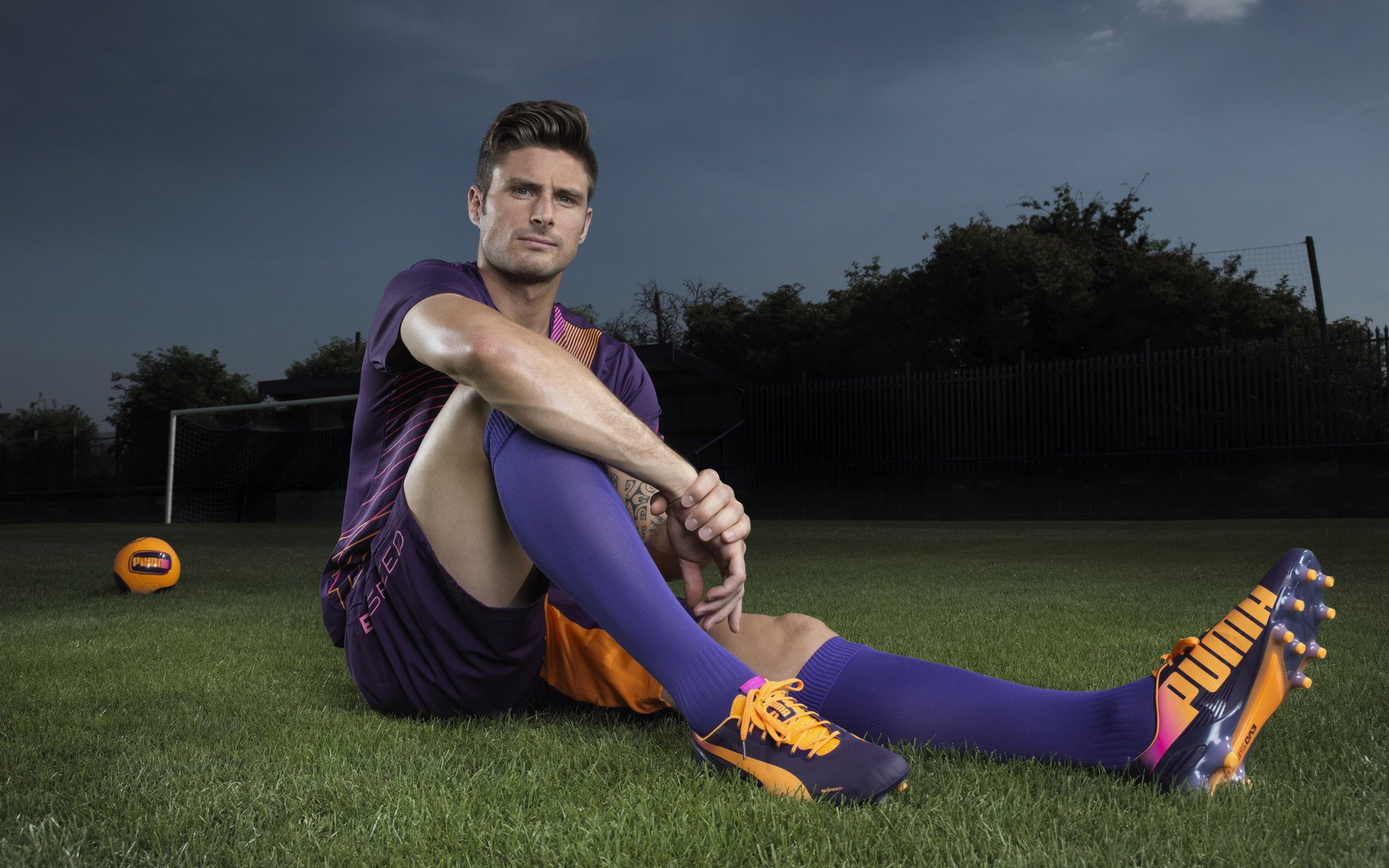 九游jiuyou-国家队首度启用战术手环追踪比赛中跑动与心率，战术手环怎么编